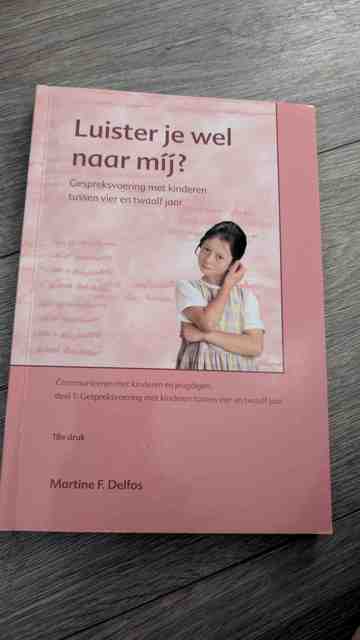 9789088505102-Luister-je-wel-naar-mij