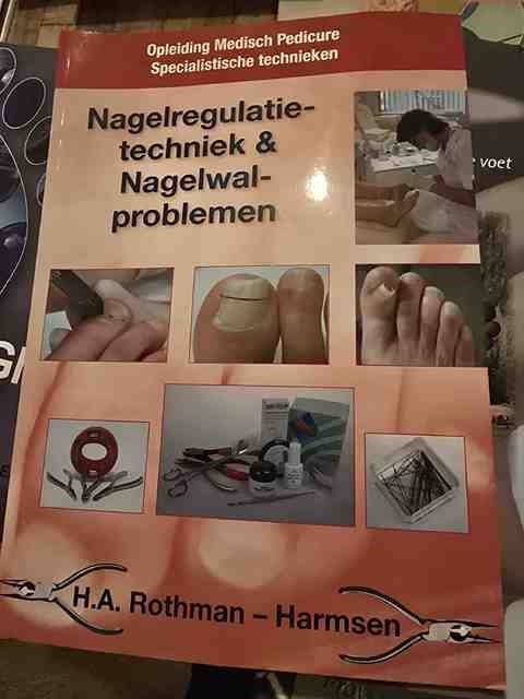 9789082161007-Nagelregulatietechniek-en-nagelwalproblemen