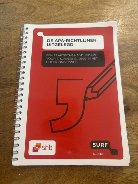 9789072482204-De-APA-richtlijnen-uitgelegd