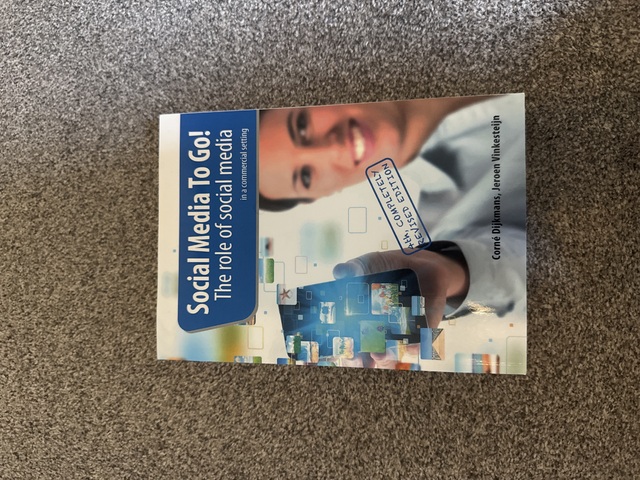 9789491838798-Social-Media-To-Go-The-role-of-social-media-in-a-commercial-set