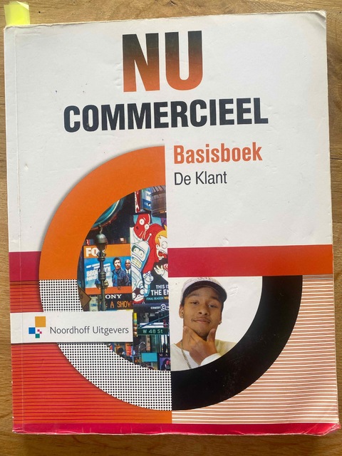 9789001845018-NU-Commercieel-basisboek-de-klant-Leerboek