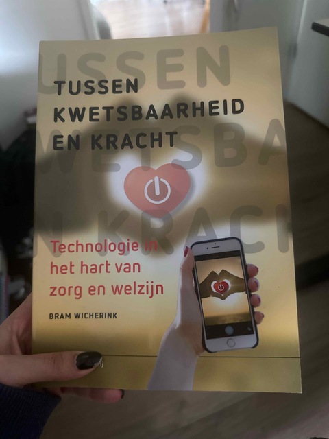 9789046905883-Tussen-kwetsbaarheid-en-kracht