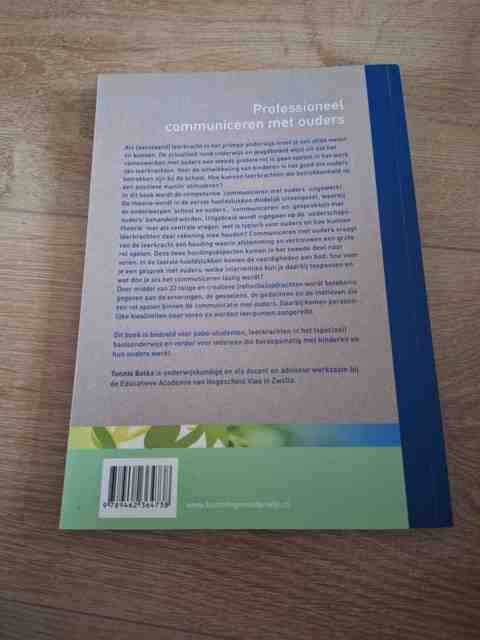 9789462364738-Professioneel-communiceren-met-ouders