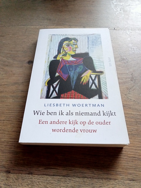 9789025911027-Wie-ben-ik-als-niemand-kijkt