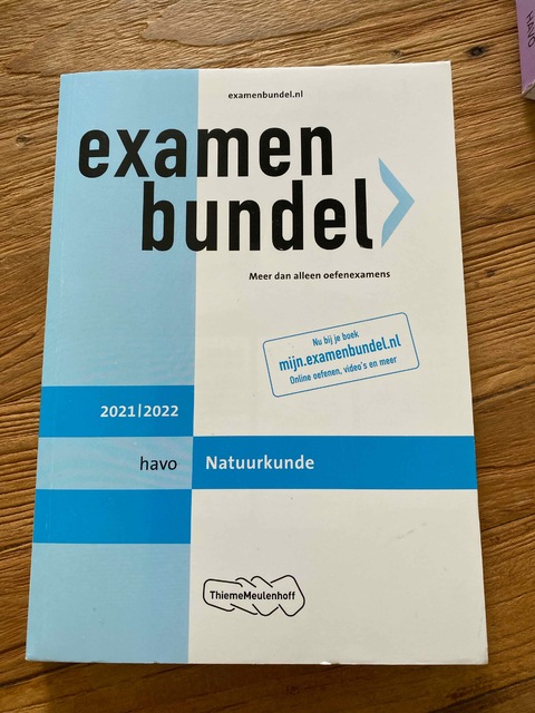 9789006491401-Examenbundel-havo-Natuurkunde-20212022