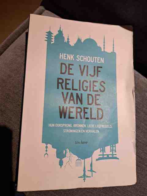 9789025904777-De-vijf-religies-van-de-wereld