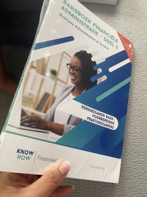 9789037263077-Basisboek-Financiele-administratie-2-combipakket
