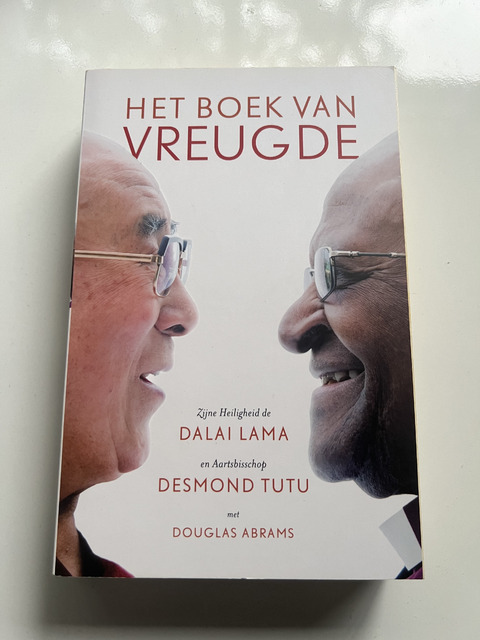 9789402704297-Het-boek-van-vreugde