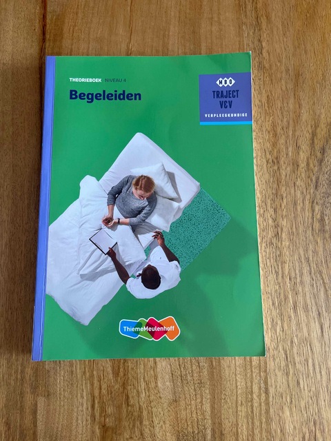 9789006910339-Begeleiden-niveau-4-Theorieboek