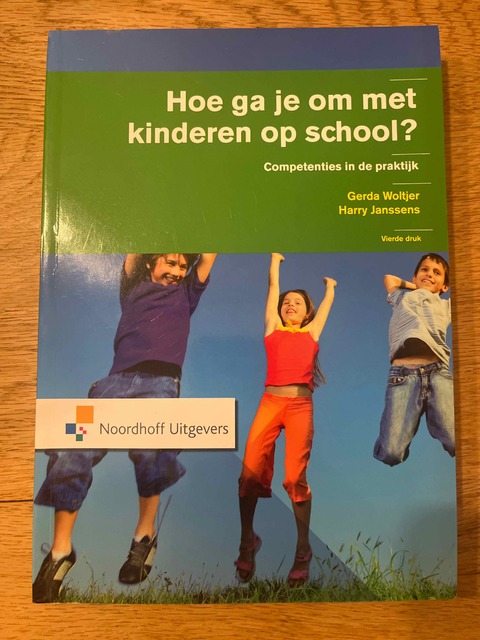 9789001774370-Hoe-ga-je-om-met-kinderen-op-school