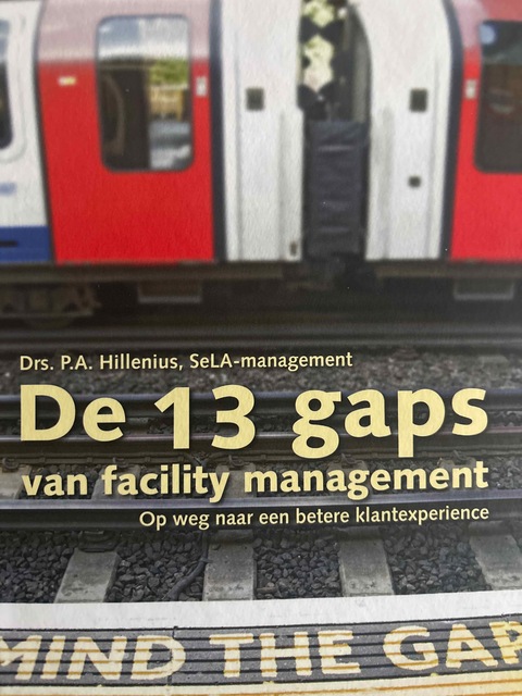 9789090278513-De-13-gaps-van-Facility-management