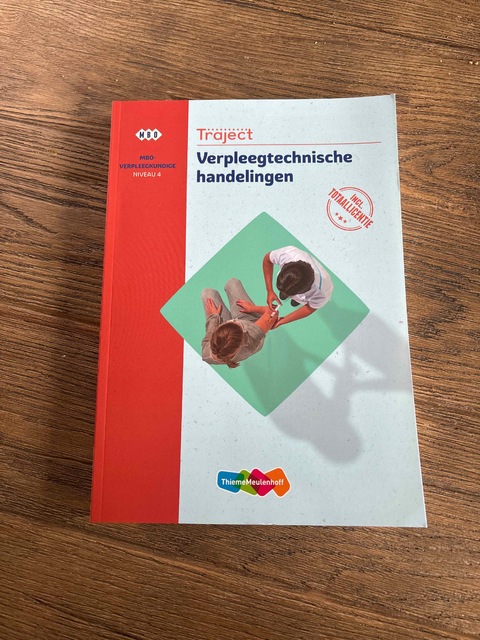 9789006953404-Traject-Combipakket-Verpleegtechnische-handelingen-niv-4-boek-en-totaallicentie-1-jaar
