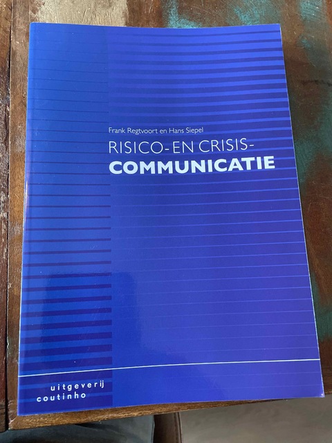 9789046904220-Risico-en-crisiscommunicatie