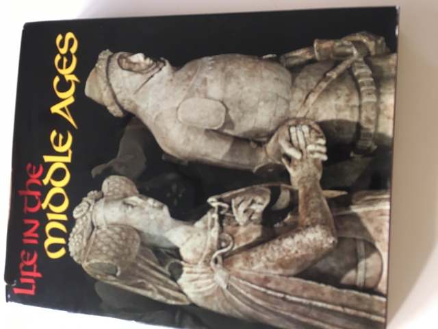 9780714816586-life-in-the-middle-ages