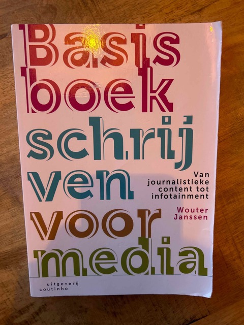 9789046907351-Basisboek-schrijven-voor-media