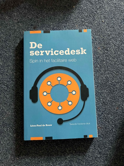 9789462153493-De-Servicedesk-spin-in-het-facilitaire-web