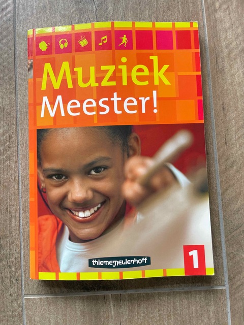 9789006810622-Muziek-Meester-1-CD-ROM