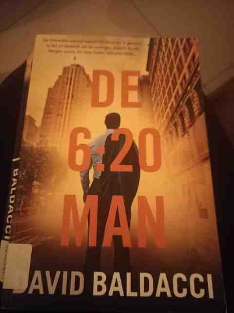 9789400515130-De-620-man