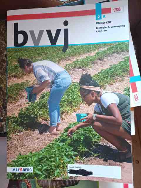 9789402072938-Biologie-verzorging-voor-jou-2-vmbo-kgt-Leerwerkboek-A