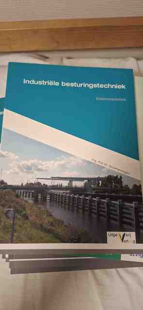 9789491046933-Industriele-besturingstechniek