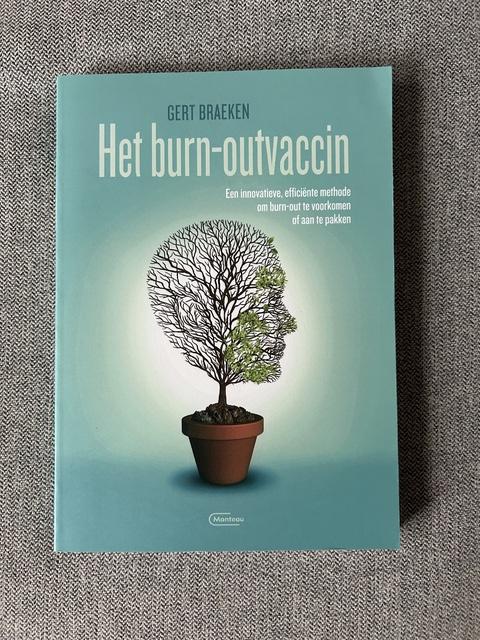 9789022338667-Het-burn-outvaccin