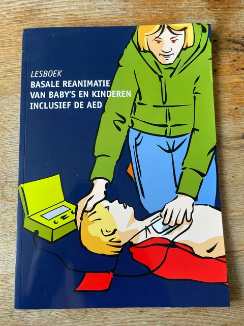 9789081108447-Lesboek-Kinderreanimatie