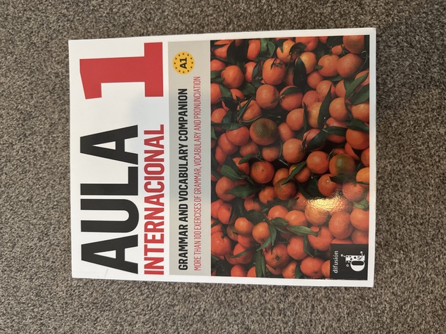 9788415846888-Aula-Internacional-1--Complemento-de-gramatica-yvocabulario-para-hablantes-de-ingles