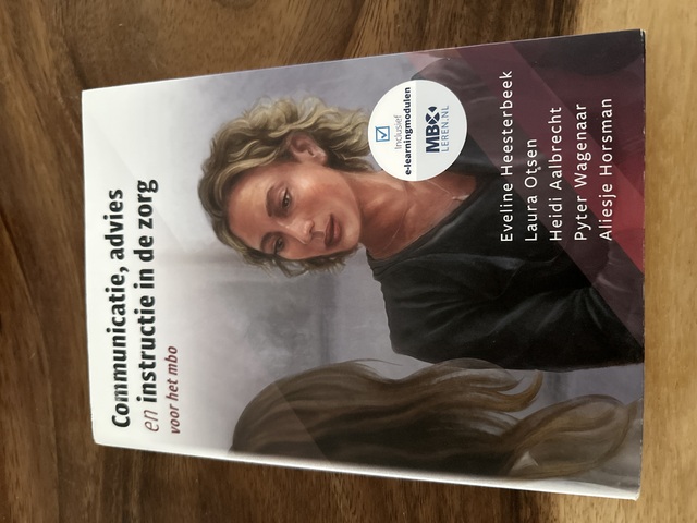 9789083139340-Communicatie-advies-en-instructie-in-de-zorg