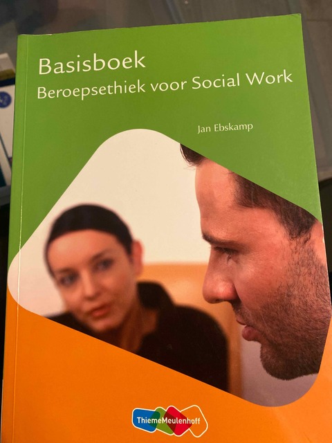 9789006952452-Basisboek-beroepsethiek-voor-social-work