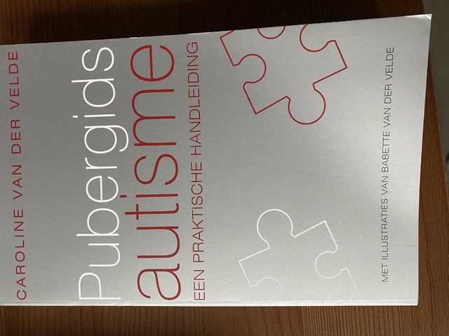 9789057122514-Pubergids-autisme
