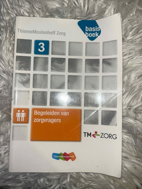 9789006924251-Begeleiden-van-zorgvragers-niveau-3-Basisboek