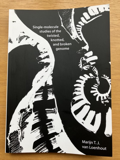 9789085931355-Single-molecule-studies-of-the-twisted-knotted-and-broken-genom