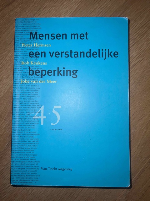 9789073460782-Mensen-met-een-verstandelijke-beperking-niveau-4-en-5-Praktijkleerboek