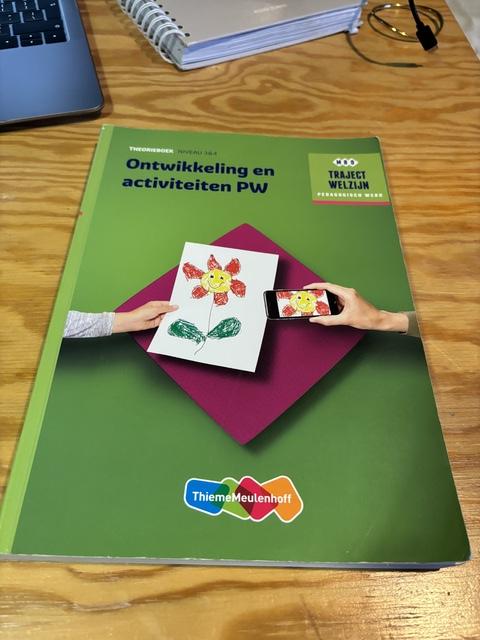 9789006622232-Ontwikkeling-en-activiteiten-PW