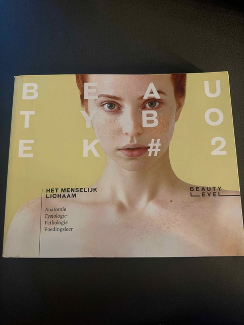 9789492548207-Beauty-Level-Beautyboek-%232