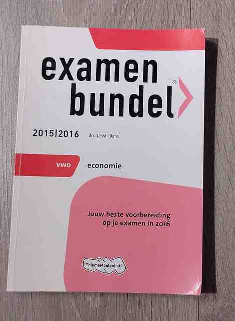 9789006636598-Examenbundel-vwo-Economie-20152016-vwo-economie