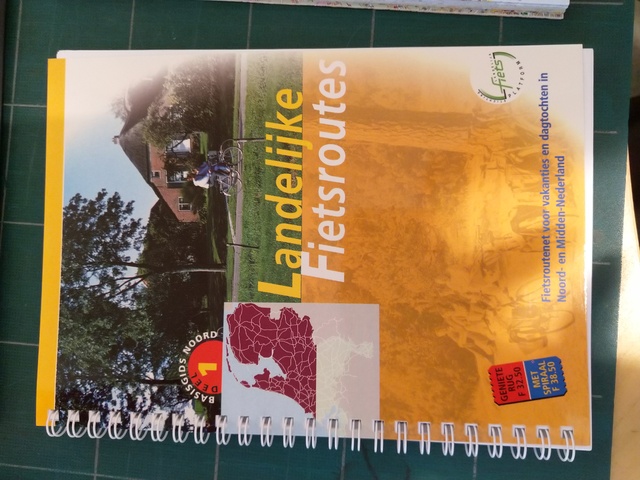 9789060649541-Landelijke-fietsroutes-1-Gids-noord-deel-Spiraal-12-kaarten