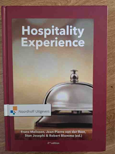 9789001885786-Hospitality-Experience