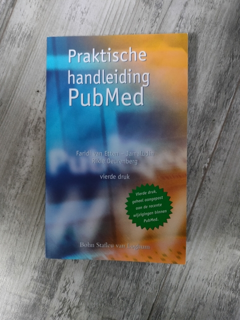 9789031390717-Praktische-handleiding-PubMed