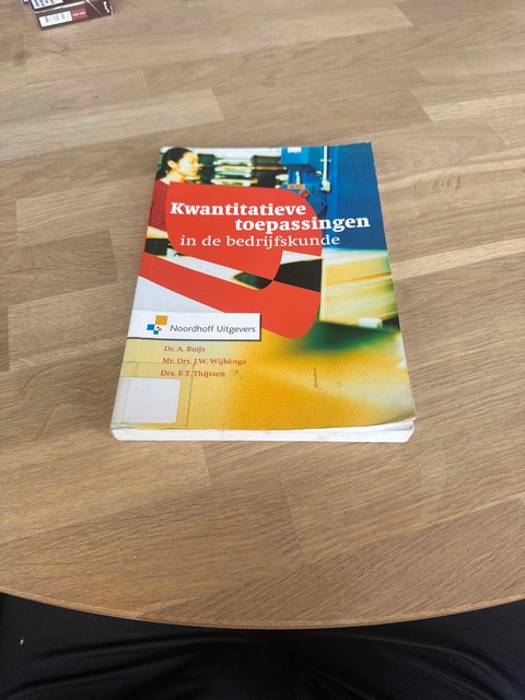 9789001110017-Kwantitatieve-toepassingen-in-de-bedrijfskunde
