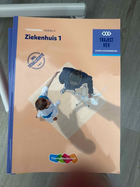 9789006953510-Traject-Combipakket-Ziekenhuis-deel-1-niv-4-boek-en-totaallicentie-1-jaar