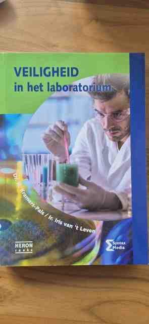 9789491764387-Veiligheid-in-het-laboratorium