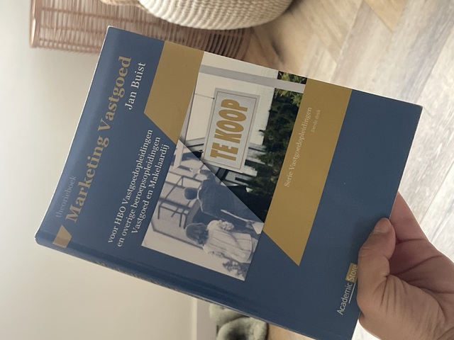 9789082983890-Marketing-vastgoed-