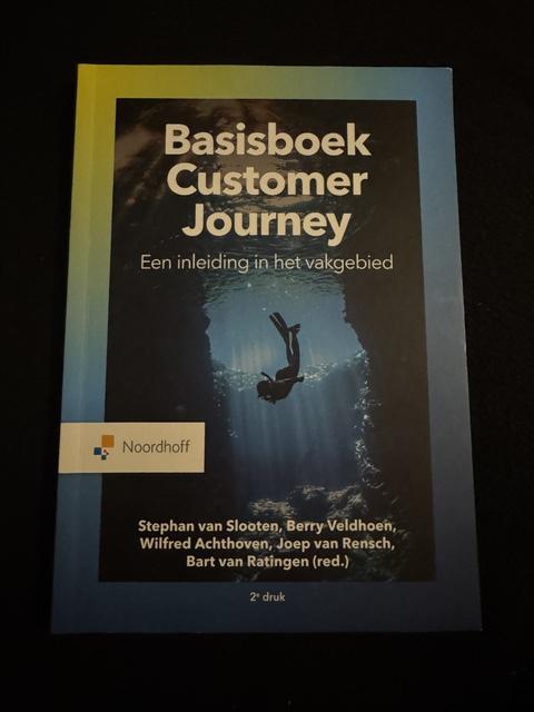 9789001078409-Basisboek-customer-journey