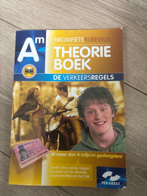 9789067993425-Bromfiets-rijbewijs-verkeersregels