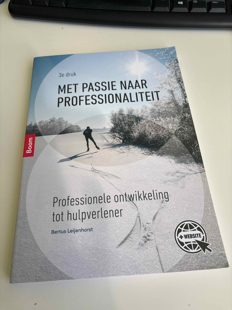 9789024424917-Met-passie-naar-professionaliteit