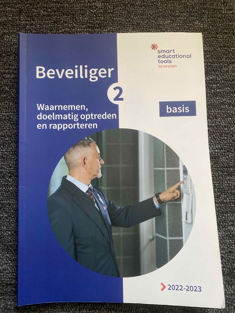 9789493252240-Beveiliger-2-Waarnemen-doelmatig-optreden-en-rapporteren-basis