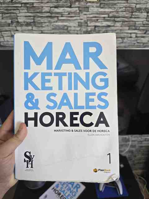 9789074625579-Marketing-Sales-voor-de-horeca-1