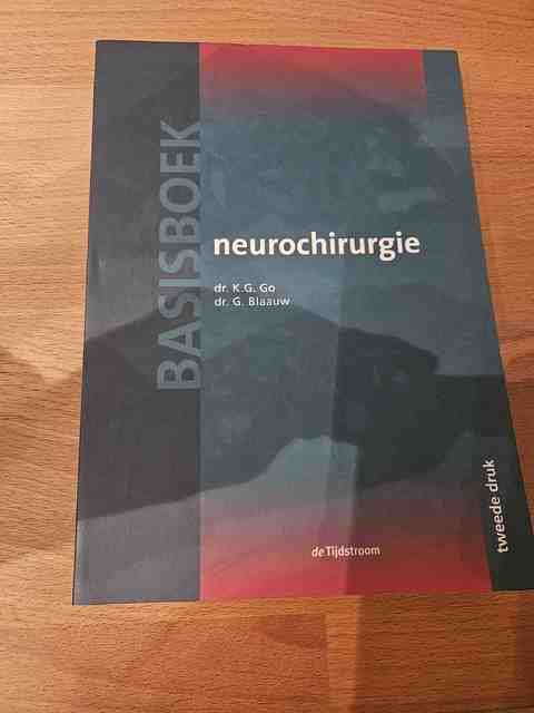9789058981684-Basisboek-neurochirurgie