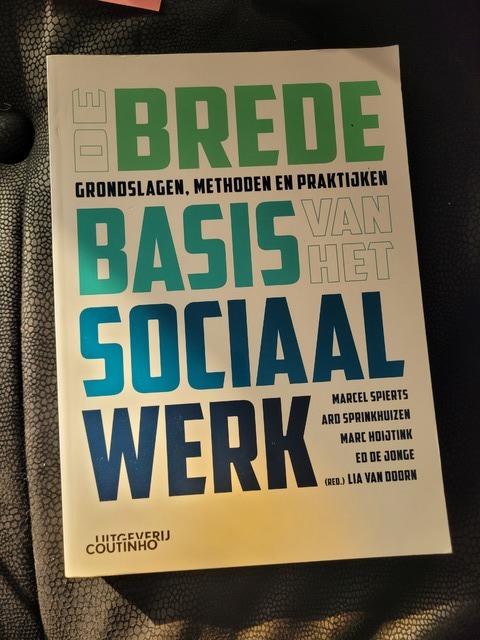 9789046908143-De-brede-basis-van-het-sociaal-werk